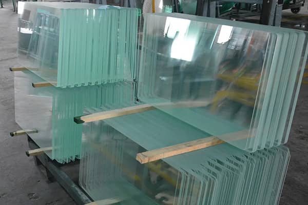 Фото возврат листового стекла